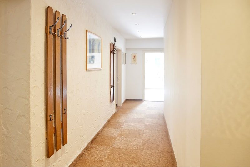 Hohe Salve – Flur mit Garderobe